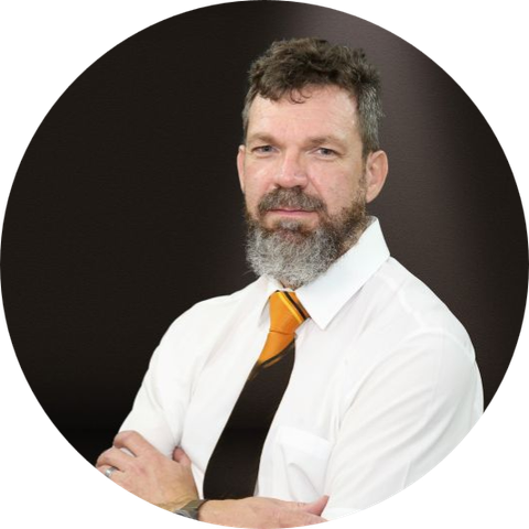Portrait of Prof Hennie Grobler