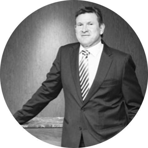 Portrait of Ian Benning
